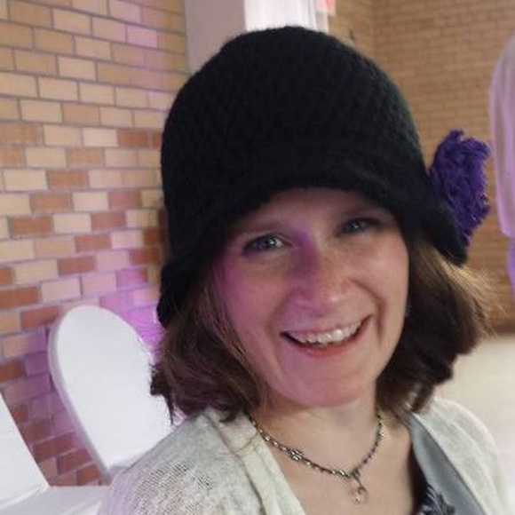 Meet your Posher, Shawna - Picture 1 of 1